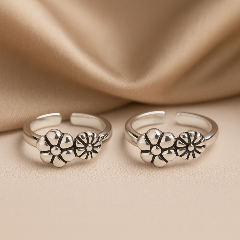 Silver Oxidised Nova Toe Ring