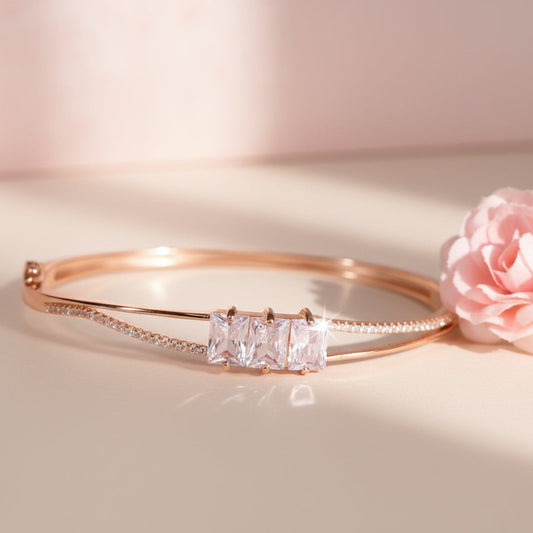Rose gold Fine Trinity cut Bracelet for her
