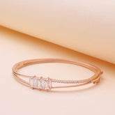 Rose gold Fine Trinity cut Bracelet for her
