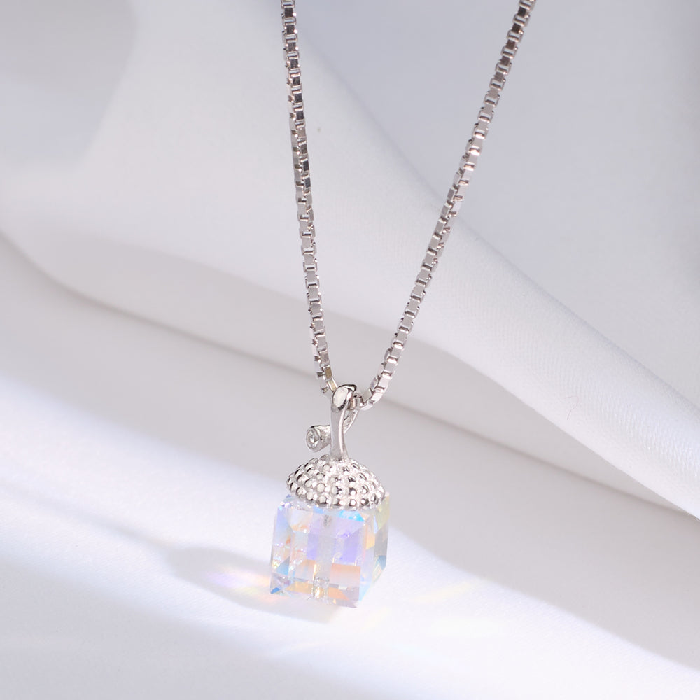Clear 925 silver crystal pendent for women.