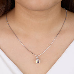 Clear 925 silver crystal pendent for women.
