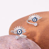 Silver Striking Eyelashes Halo Toe Ring