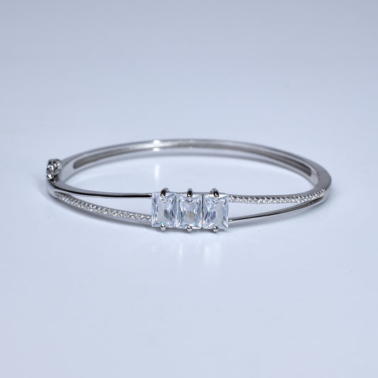 Silver Fine Trinity cut Bracelet for her