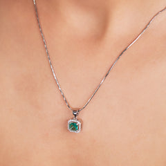 Silver Victorian royal Emerald green Pendant set