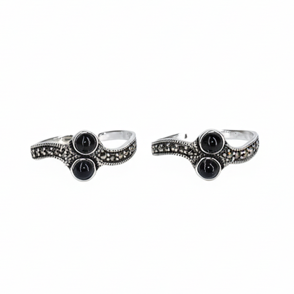 Silver Oxidized Black Stone Toe Ring