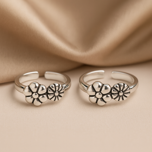 Silver Oxidised Nova Toe Ring