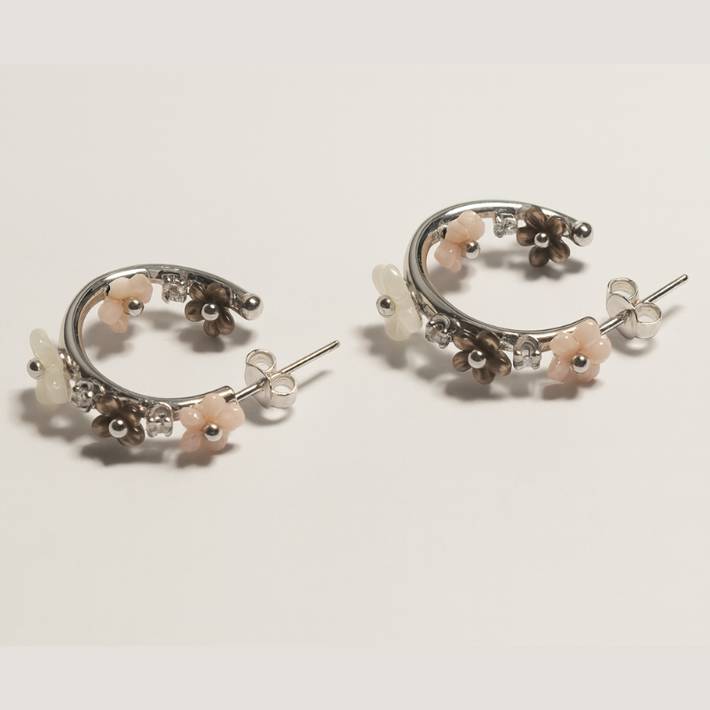 Silver premium floral bali earrings for her