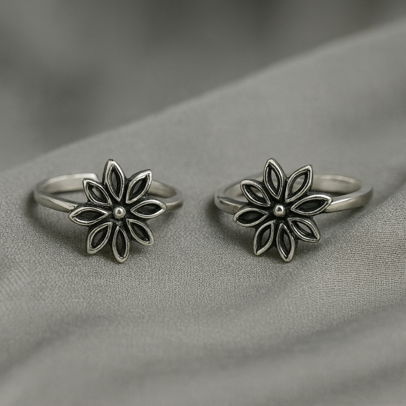 Silver Lotus Beautiful Toe Ring