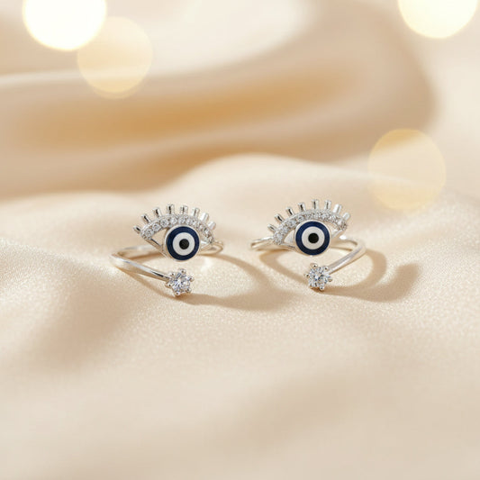 Silver Striking Eyelashes Halo Toe Ring