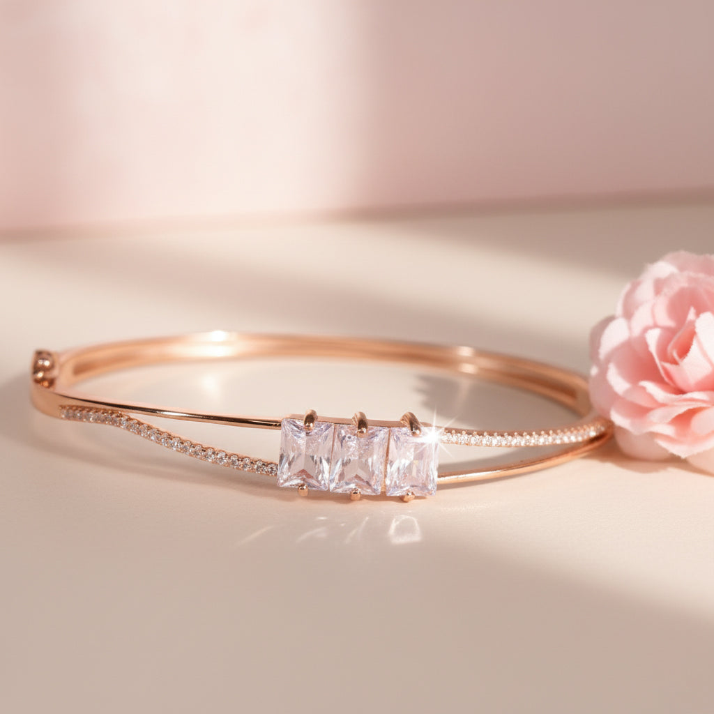 Rose gold Fine Trinity cut Bracelet for her