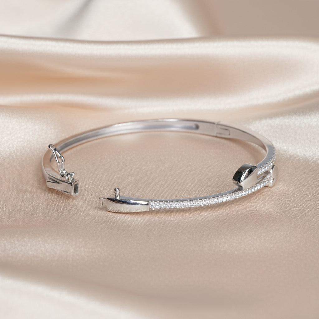 Heart-to-Heart 925 Silver Love Bracelet for her