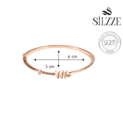 Rose gold Spring locked minimalist bracelet For her