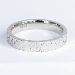Silver classic Hammer pattern Mirror polish Band ring