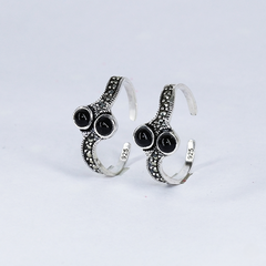 Silver Oxidized Black Stone Toe Ring