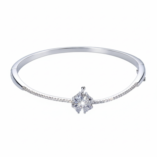 Silver Clover leaf Zirconia Fine Bracelet for her