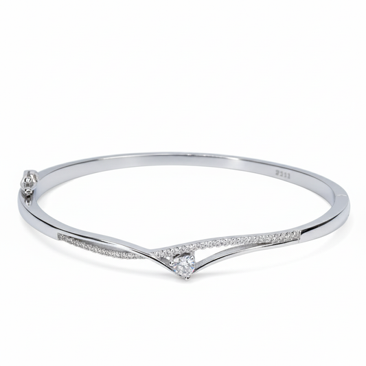 Silver Royal V-shaped Heart Bracelet for her