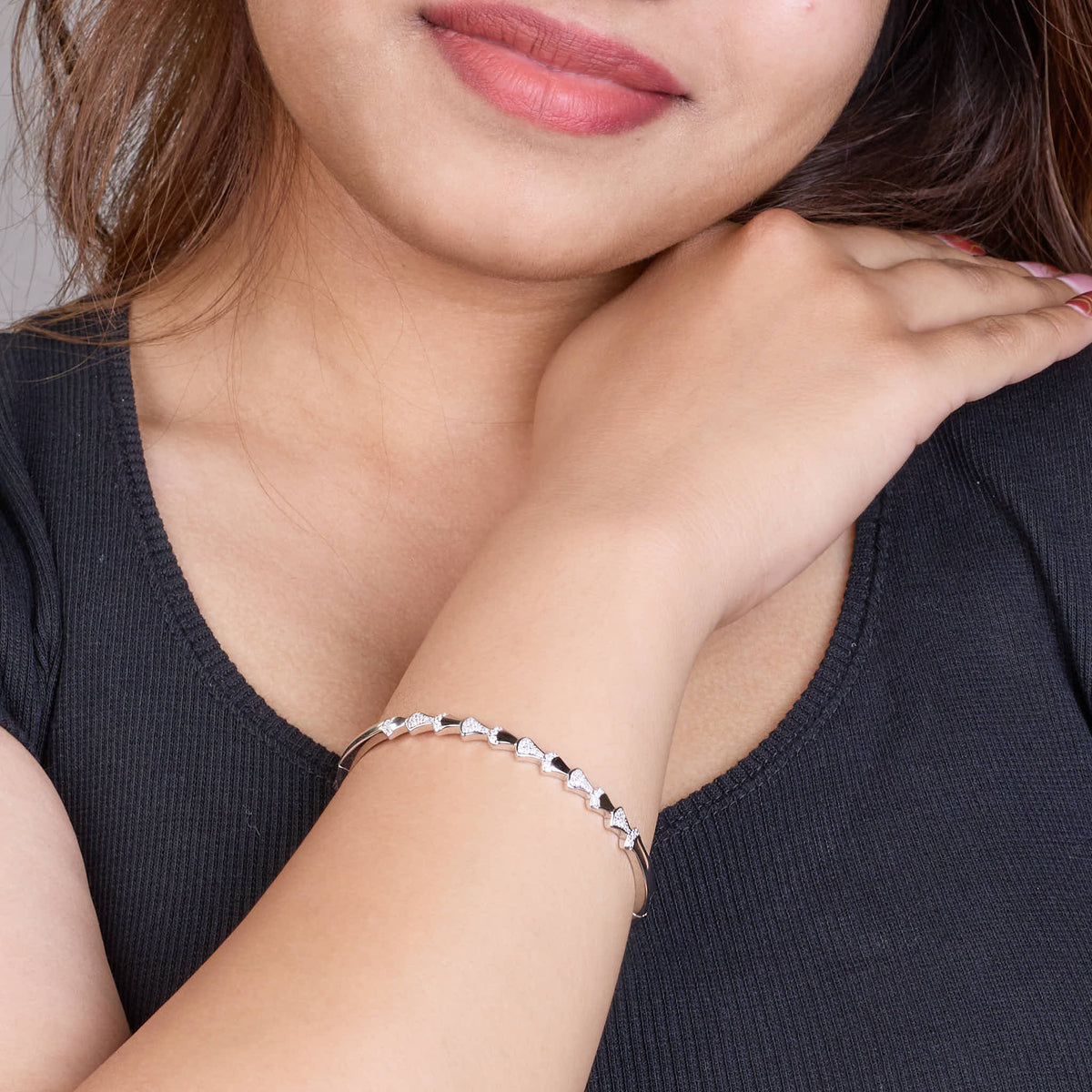 Silver Serpentine Style Bracelet for her