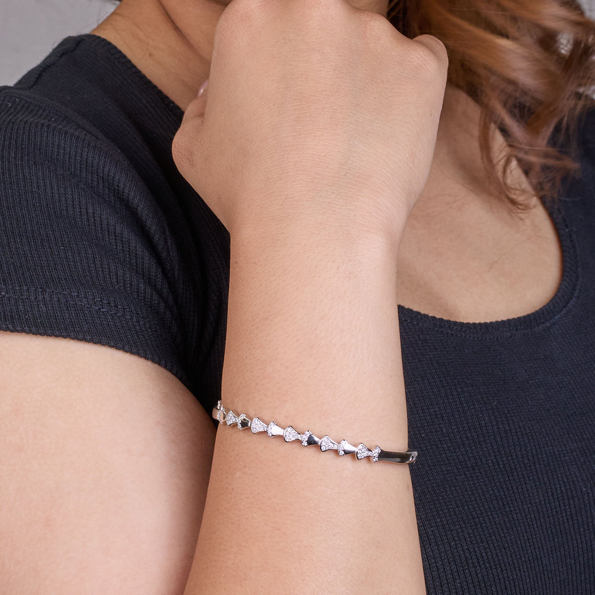 Silver Serpentine Style Bracelet for her
