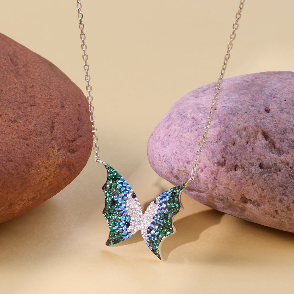 Butterfly-shaped necklace with green and silver details 925 silver pendant for women 