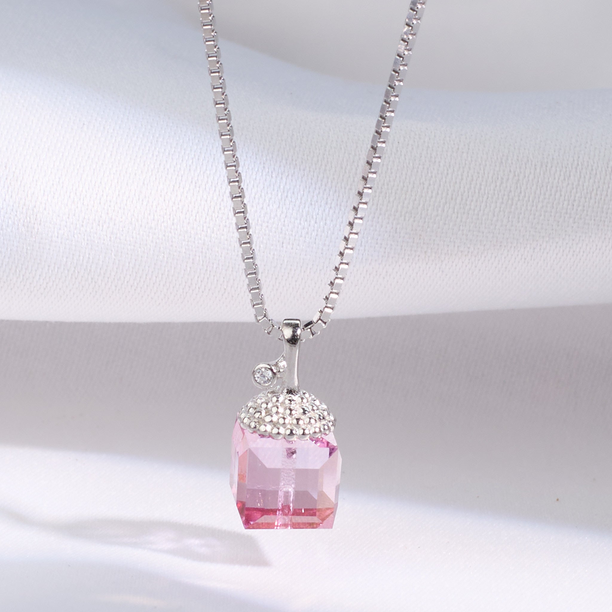 Pink 925 silver crystal pendent for women.
