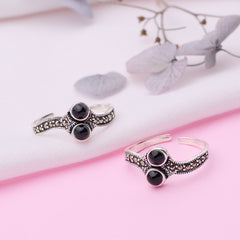 Silver Oxidized Black Stone Toe Ring