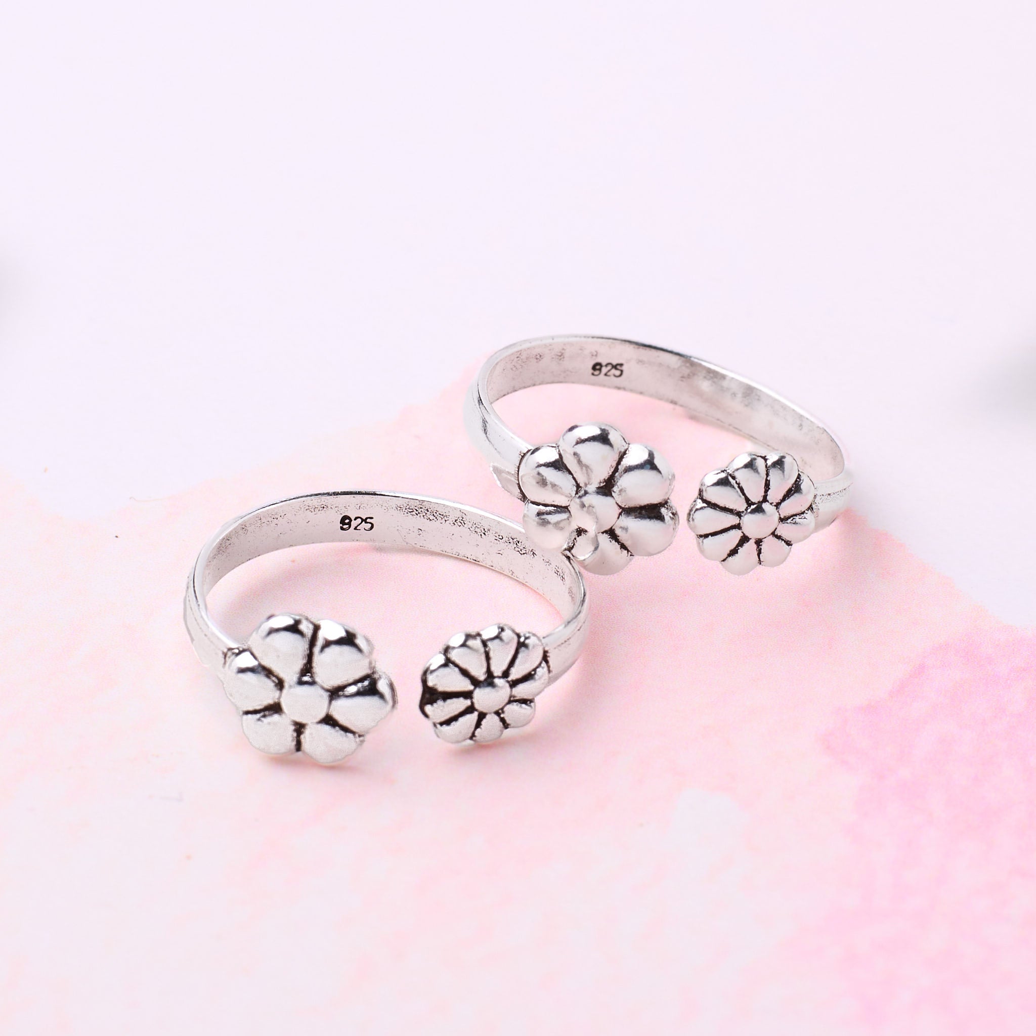 Silver Oxidised Nova Toe Ring