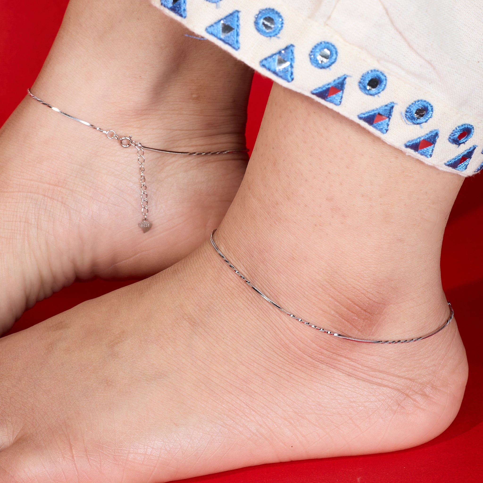 Silver sleek Twisted Box chain Anklet