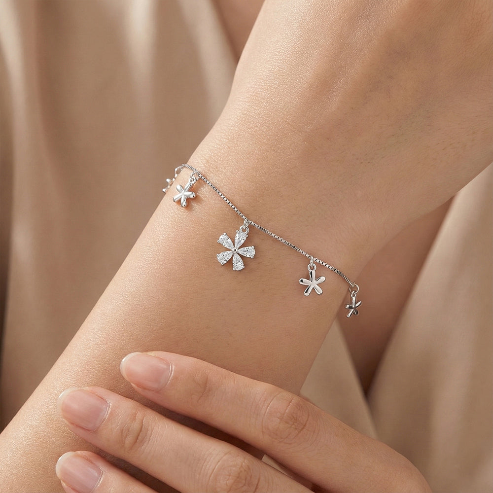 Silver Sparkling Flower Charm Bracelet