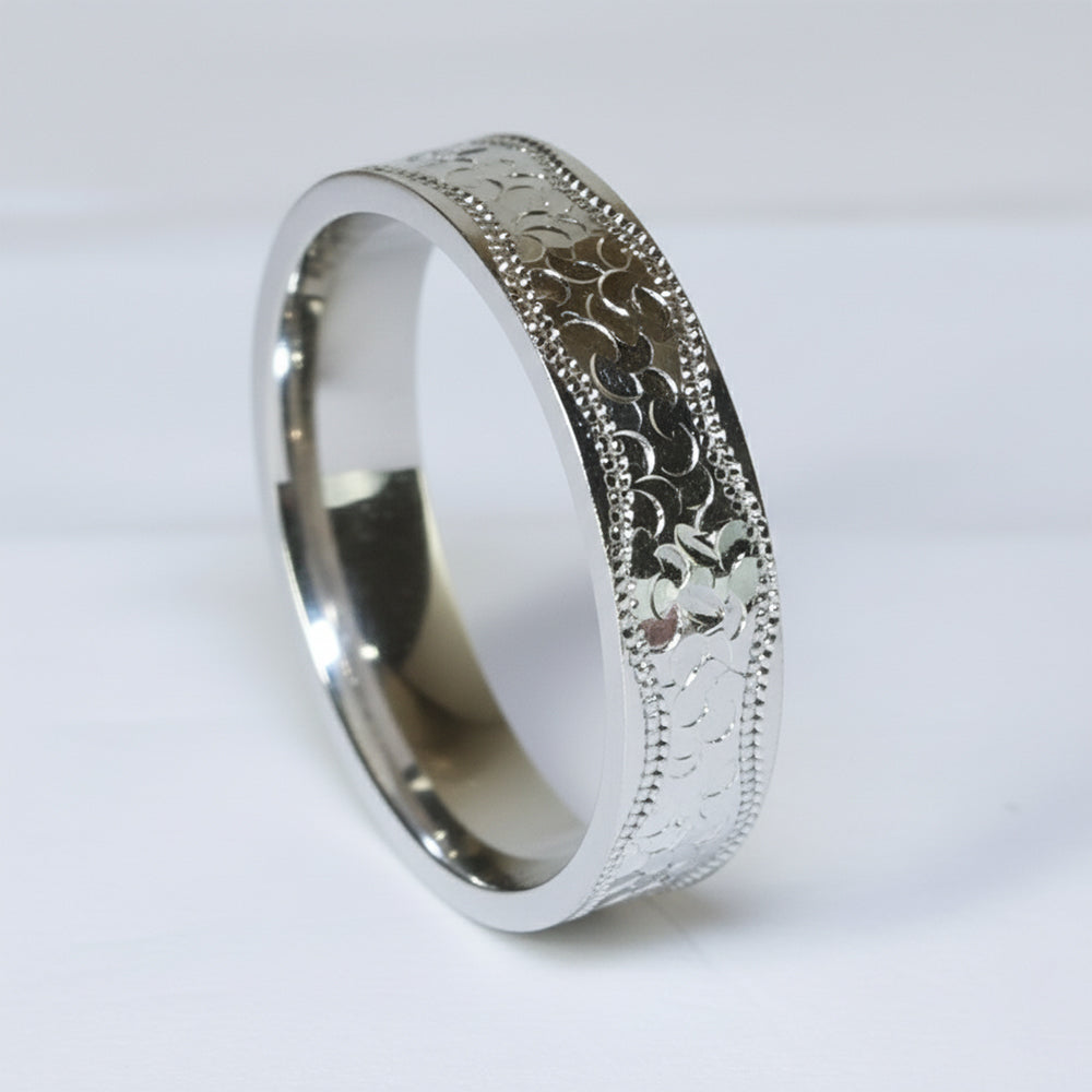 Silver Vintage engraved Hammer pattern Band ring
