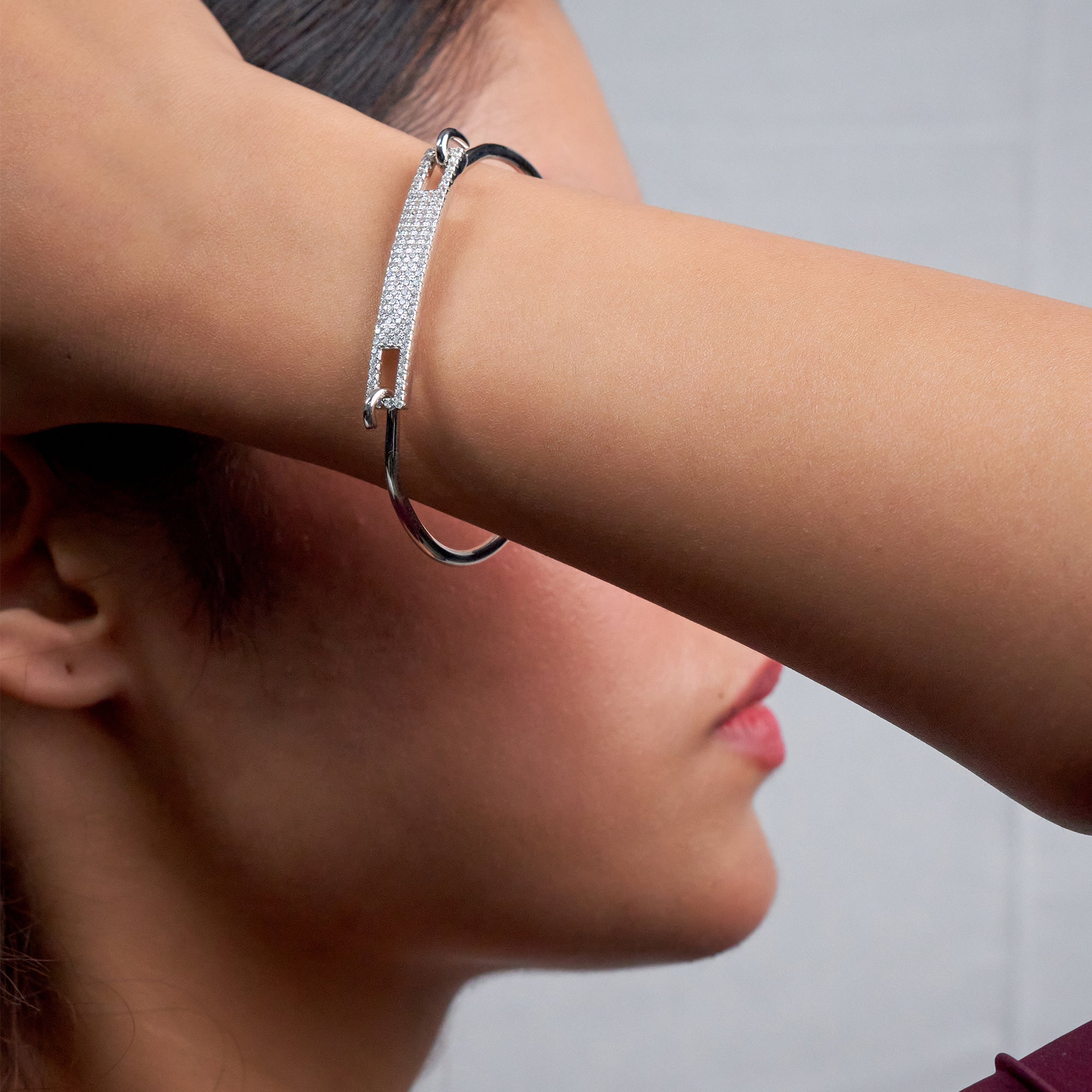 Silver Sleek Bar Link Bracelet