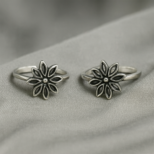 Silver Lotus Beautiful Toe Ring