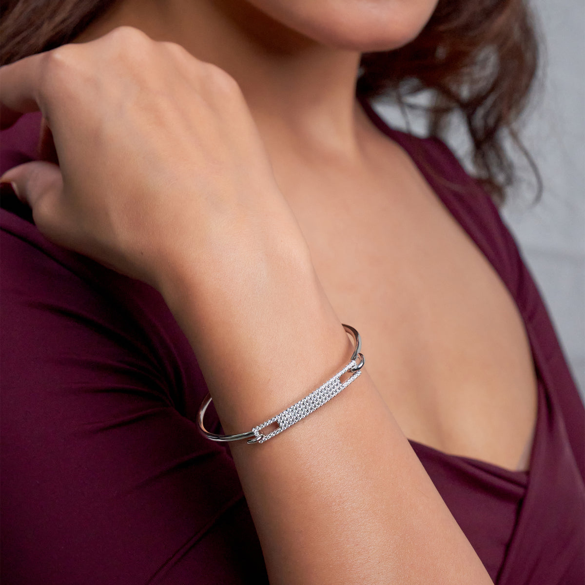 Silver Sleek Bar Link Bracelet