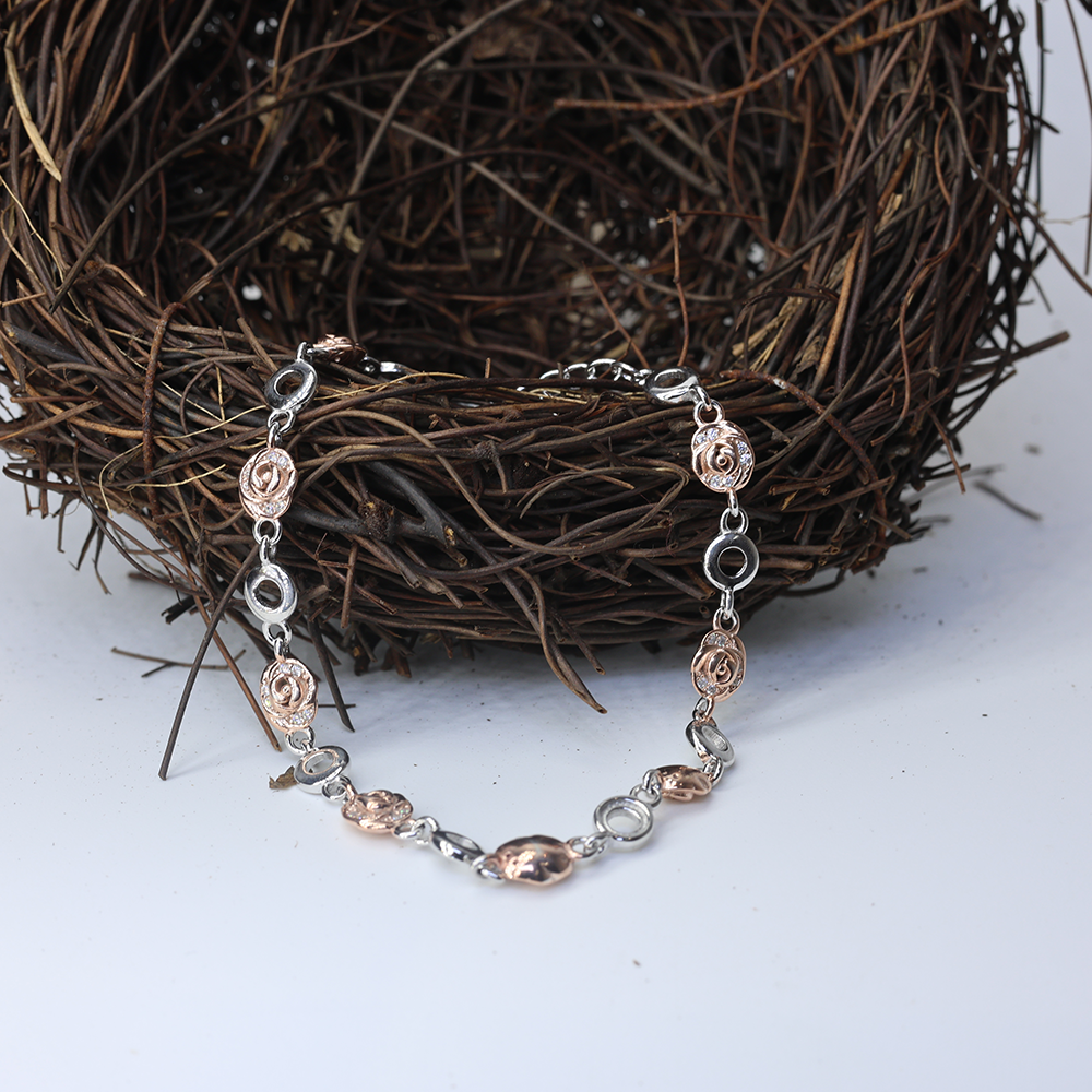 Silver Rose Elegant Link Bracelet