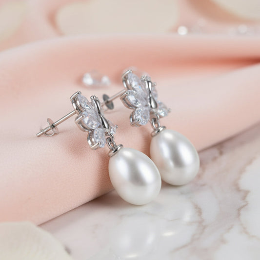 Silver Mayuri Pearl Earrings