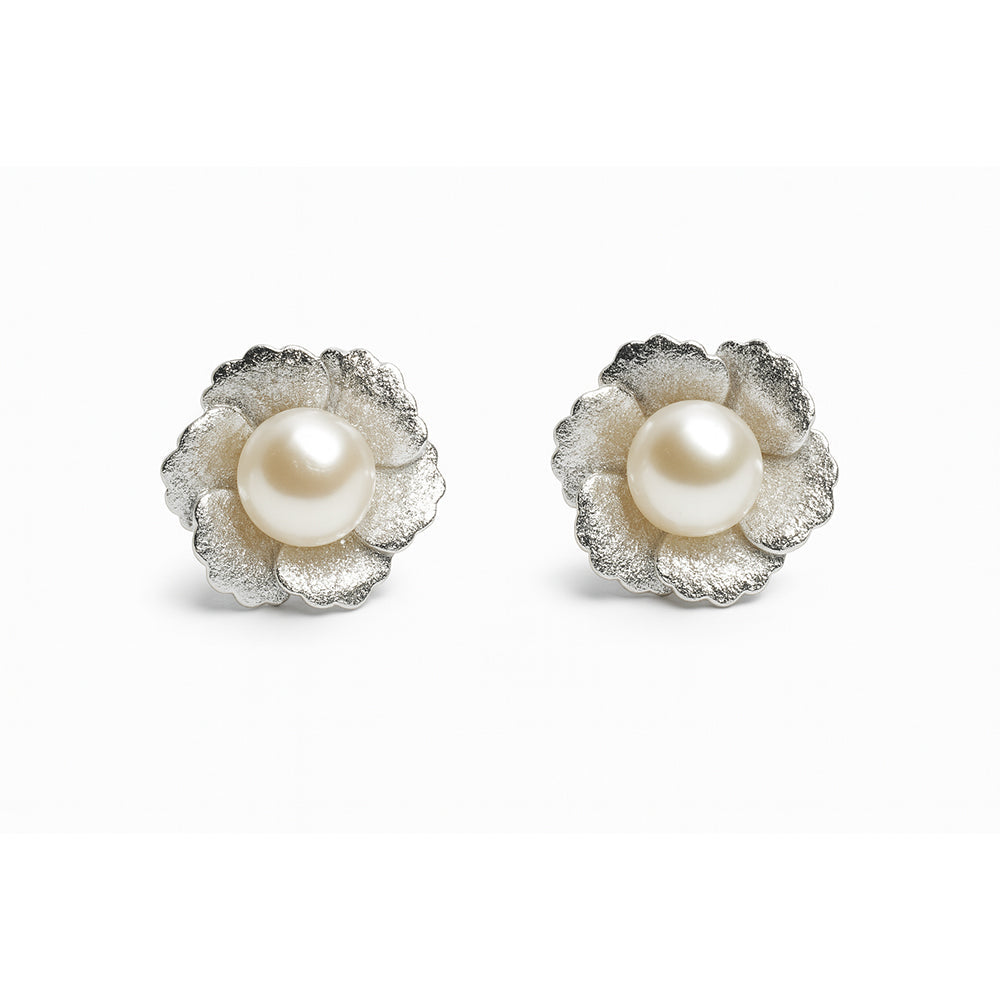 Silver Pearl Elegant Flower Studs earrings