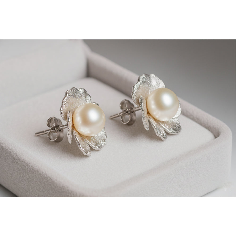 Silver Pearl Elegant Flower Studs earrings