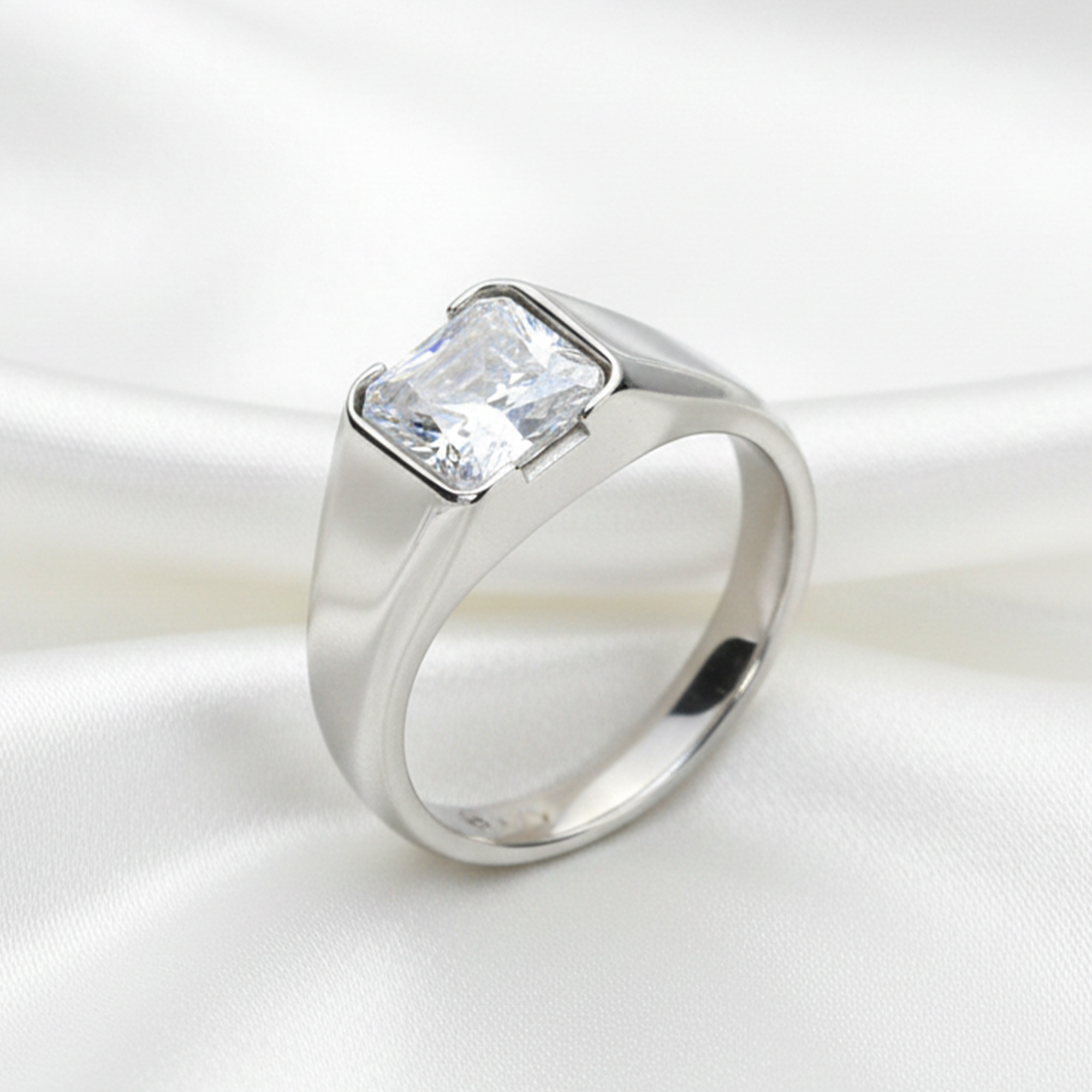 Silver Gents Solitaire classic Ring for Him