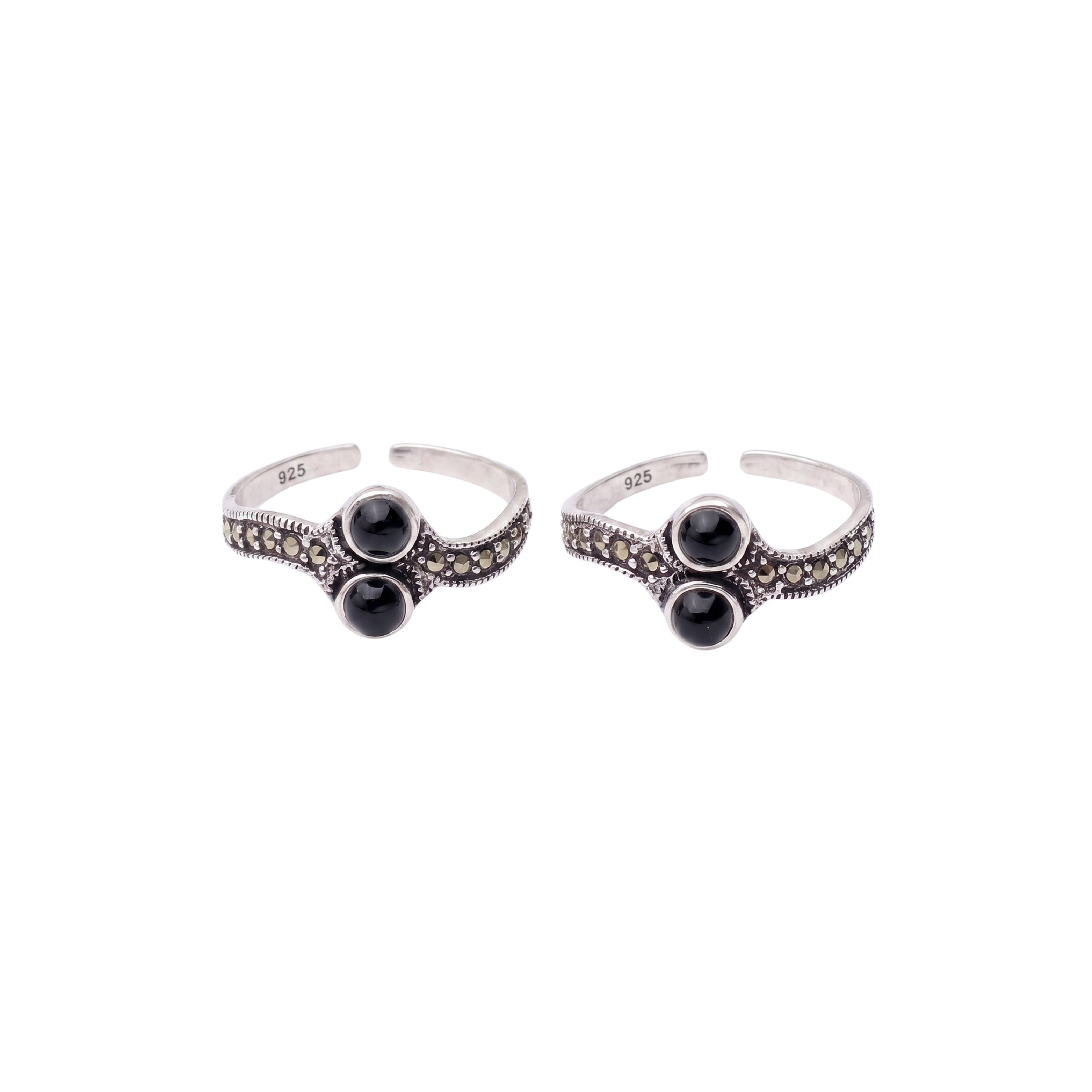 Silver Oxidized Black Stone Toe Ring