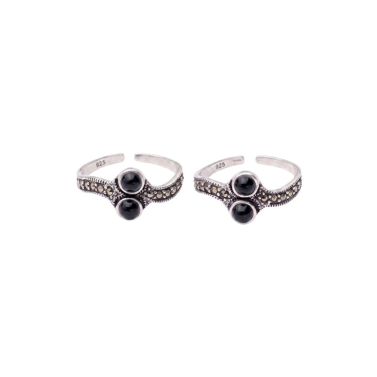 Silver Oxidized Black Stone Toe Ring