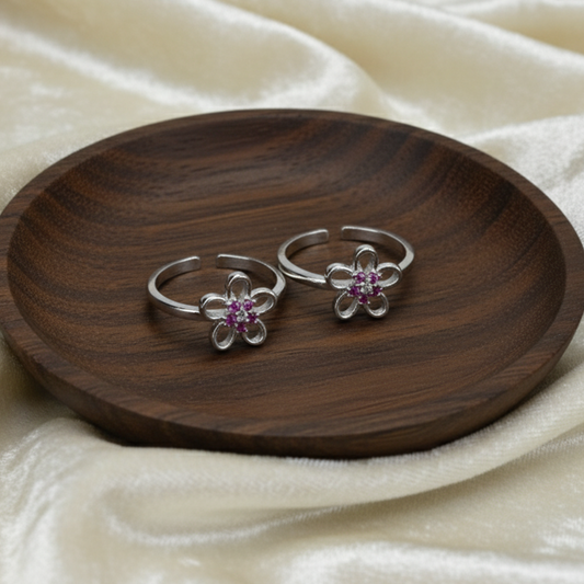 Silver Flower Grace Toe Ring