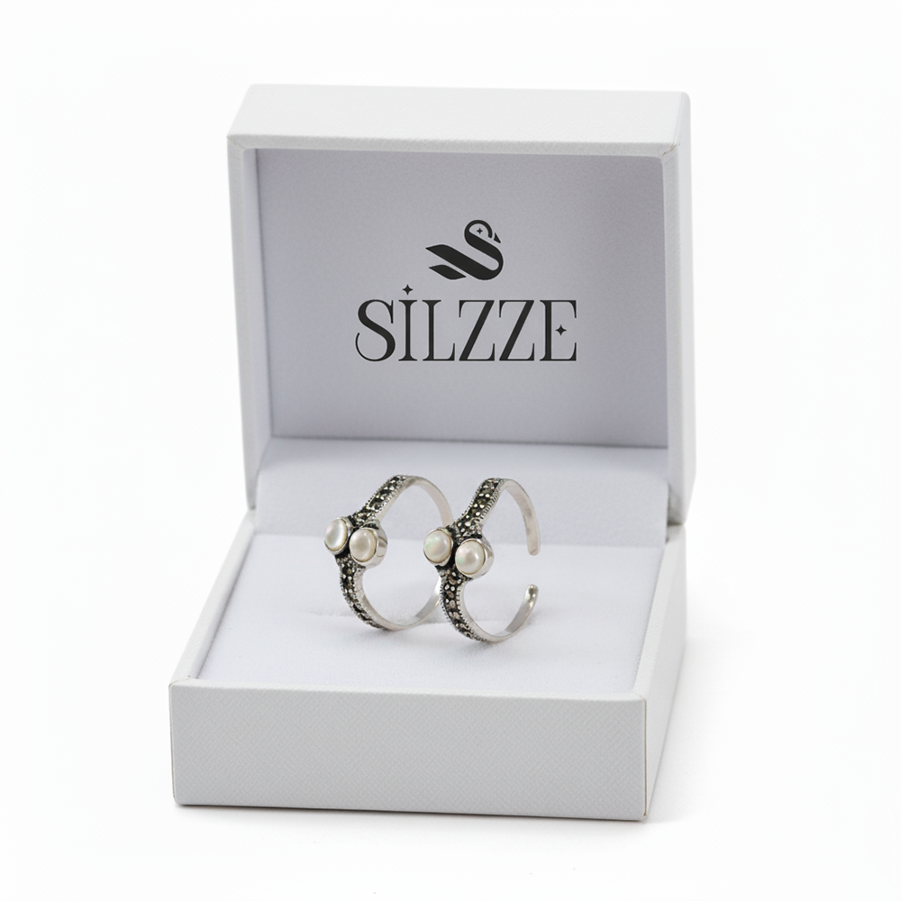 Silver Mother of pearl Oxidised Toe ring