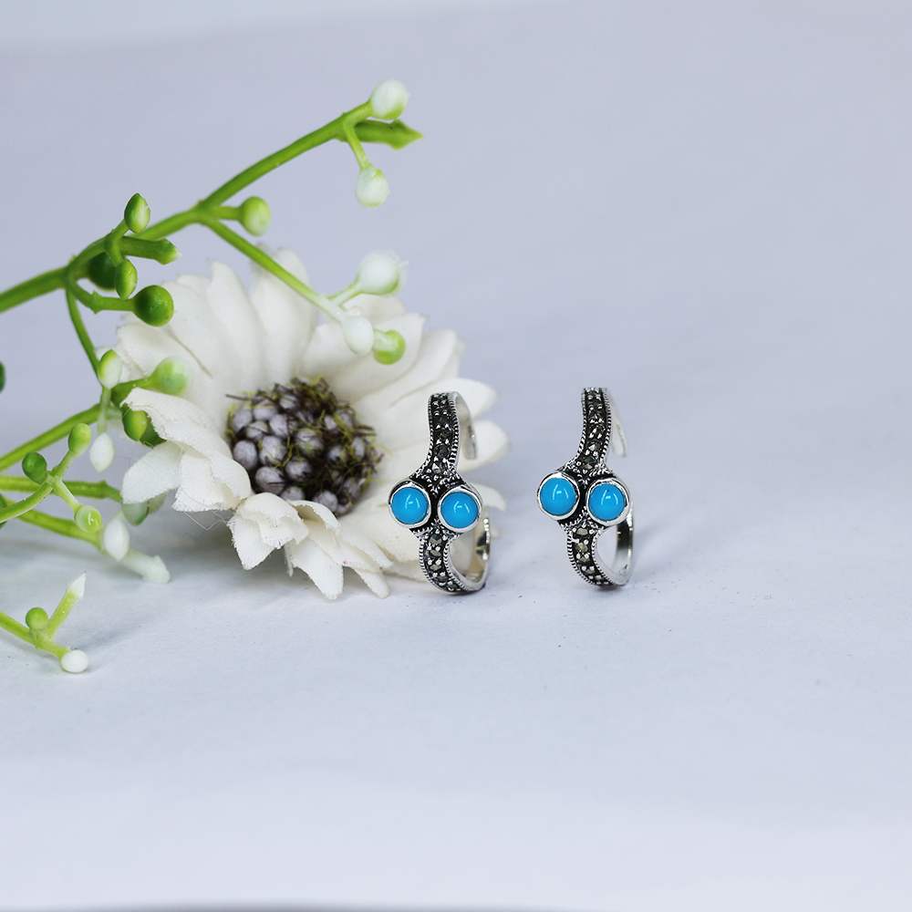 Silver Oxidized Blue Toe Ring